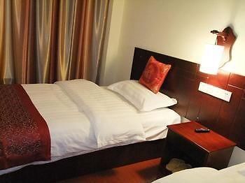 Liye Jingjiang Villa Hotel Лицзян Экстерьер фото